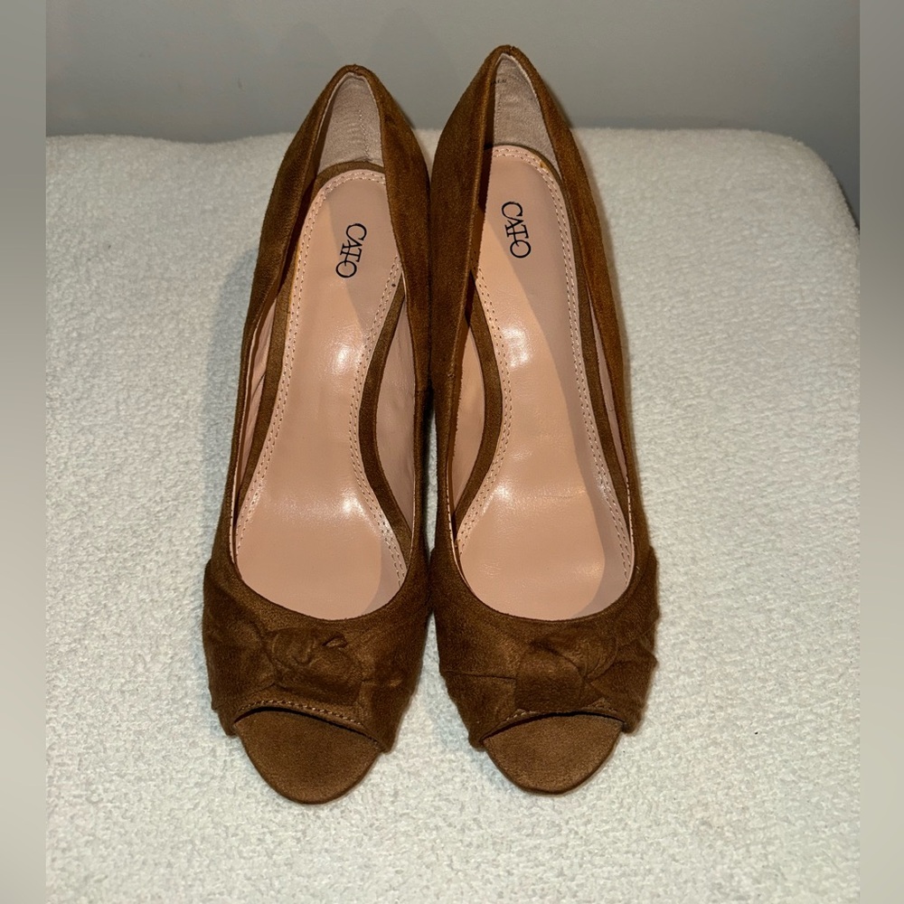 Cato Brown Heels with Suede Finish. Size 9. NWOT